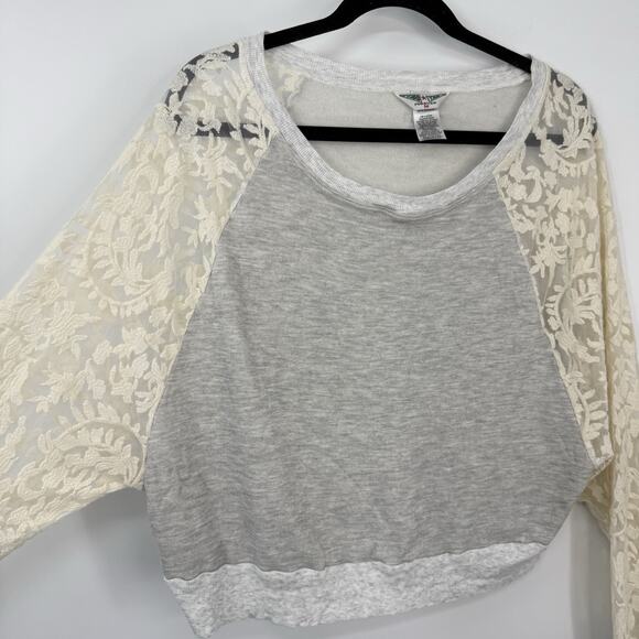 Hard Tail Forever Lace Dolman Sleeve Top Size Medium Gray Ivory Boxy Crop - Picture 3 of 10